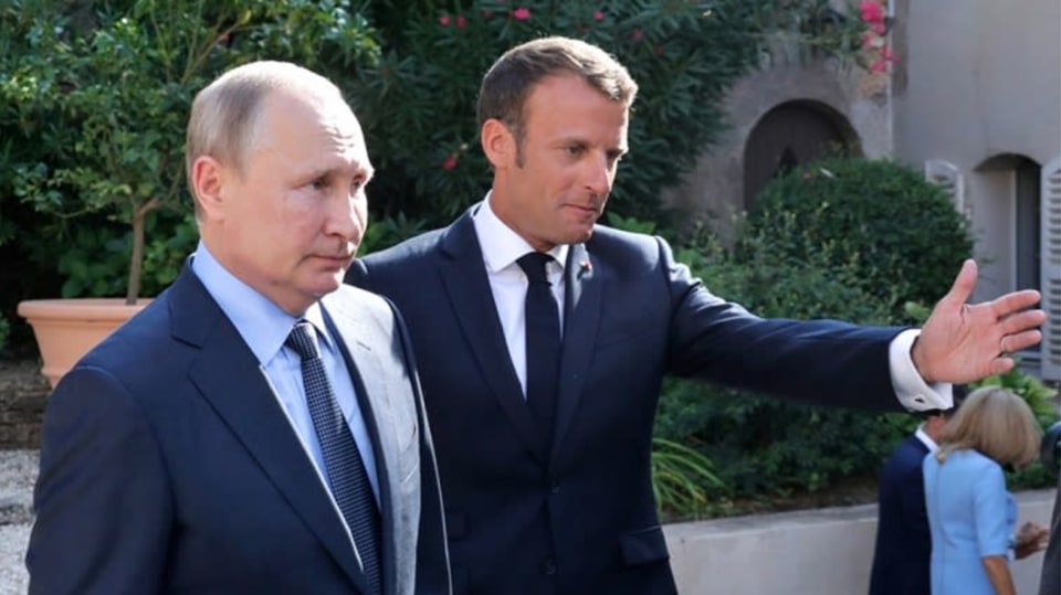 Macronův "obrat k Rusku" pokračuje
